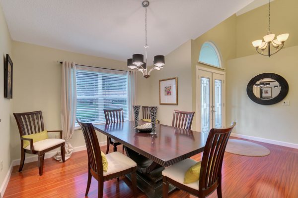 8424-Littleleaf-Ct-Orlando-FL-32835-28-600x400
