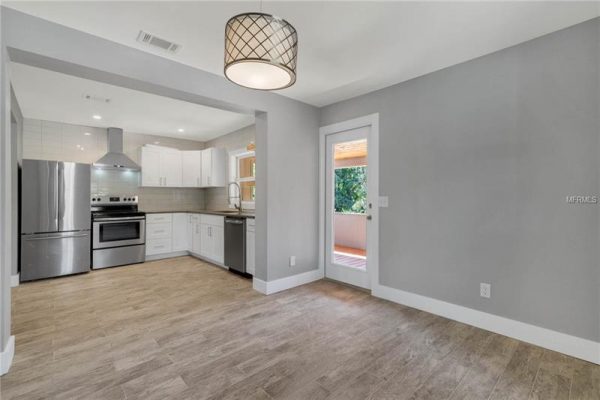 6558-Sawyers-Shores-Ln-Windermere-FL-13-600x400