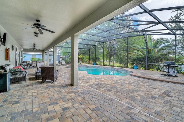 15216-Hayworth-Dr-Winter-Garden-FL-34787-04-Pool-600x400