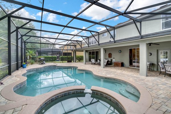 15216-Hayworth-Dr-Winter-Garden-FL-34787-05-Pool-600x400