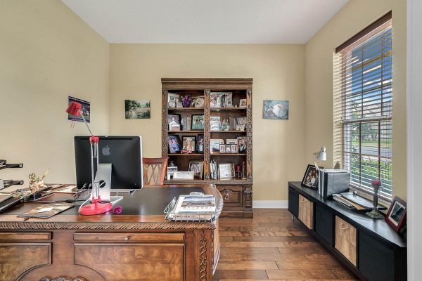 15216-Hayworth-Dr-Winter-Garden-FL-34787-20-Den-600x400