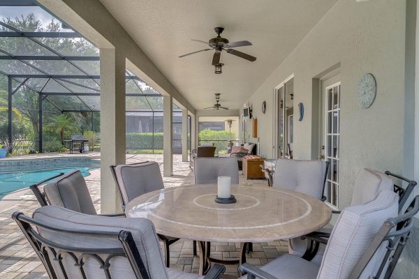 15216-Hayworth-Dr-Winter-Garden-FL-34787-34-Lanai-600x400