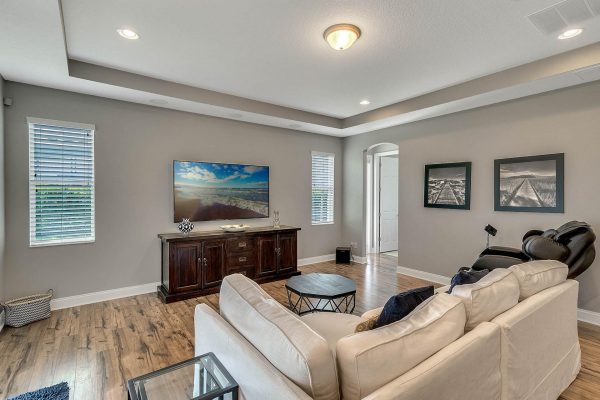 15988-Sweet-Murcott-Ct-Winter-Garden-FL-34787-08-Family-Room-600x400