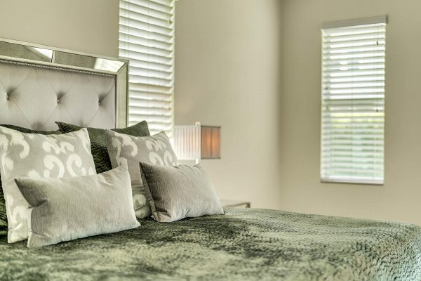 15988-Sweet-Murcott-Ct-Winter-Garden-FL-34787-20-Master-Bedroom-600x400