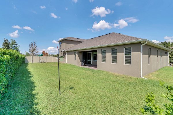 15988-Sweet-Murcott-Ct-Winter-Garden-FL-34787-28-Backyard-600x400