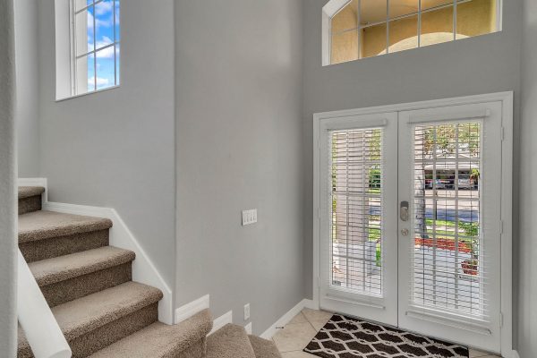 1345-Portmoor-Way-Winter-Garden-FL-34787-08-Foyer-600x400