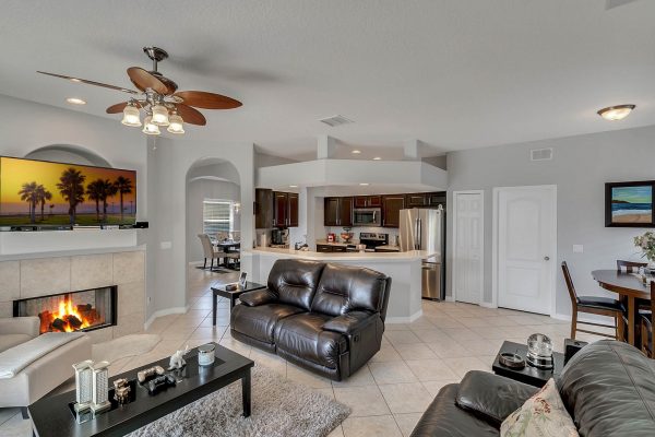 1345-Portmoor-Way-Winter-Garden-FL-34787-20-Family-Room-600x400
