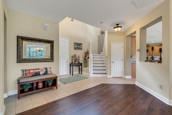 14826-Tullamore-Loop-Winter-Garden-FL-34787-05-Foyer-600x400