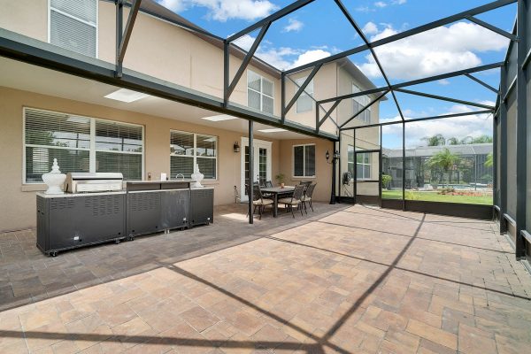 14826-Tullamore-Loop-Winter-Garden-FL-34787-31-Lanai-600x400