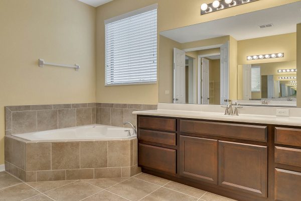 3610-Oriskany-Dr-Orlando-FL-32820-06-600x400