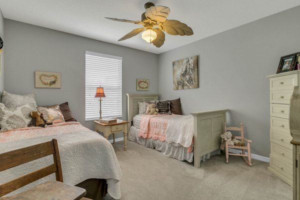 2989-Park-Meadow-Dr-Apopka-FL-32703-16-Bedroom-600x400