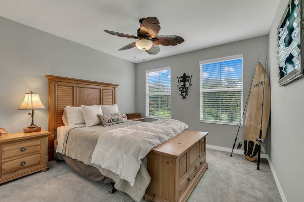 2989-Park-Meadow-Dr-Apopka-FL-32703-18-Bedroom-600x400