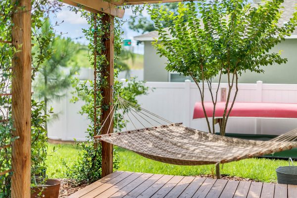 2989-Park-Meadow-Dr-Apopka-FL-32703-23-Backyard-600x400