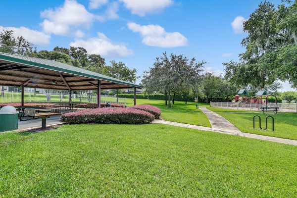 2989-Park-Meadow-Dr-Apopka-FL-32703-27-Community-600x400