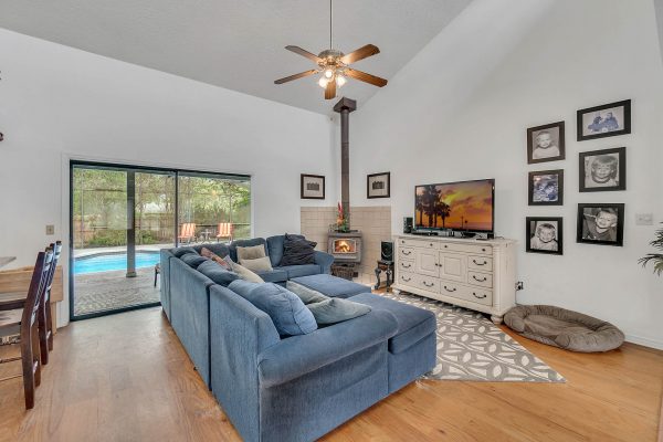 795-Keeneland-Pike-Lake-Mary-FL-32746-09-Family-Room-600x400