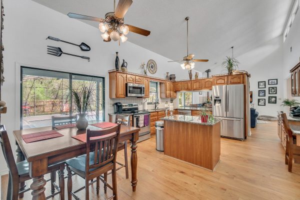 795-Keeneland-Pike-Lake-Mary-FL-32746-10-Kitchen-600x400