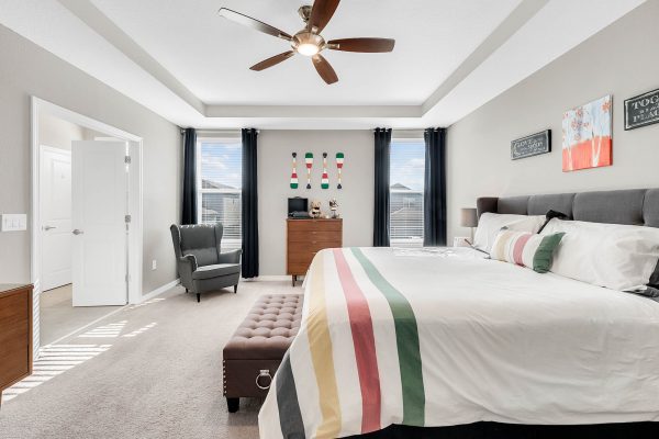 2333-Standing-Rock-Cir-Oakland-FL-34787-19-Master-Bedroom-600x400