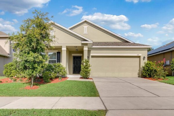160-cabrillo-drive-groveland-fl-34736-01-768x513