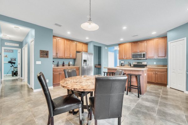 160-cabrillo-drive-groveland-fl-34736-23-600x400