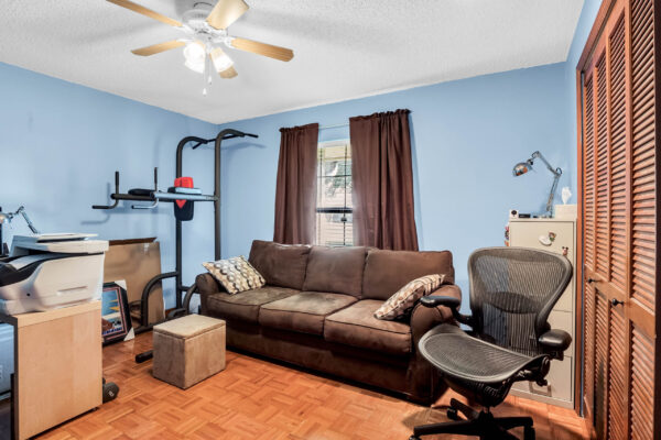 5712 Pitch Pine Drive, Orlando, FL 32819
