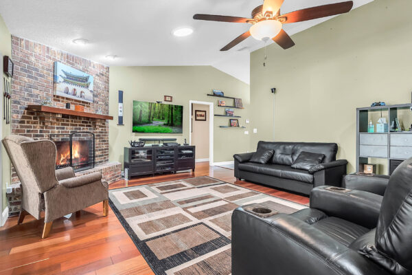 5712 Pitch Pine Drive, Orlando, FL 32819