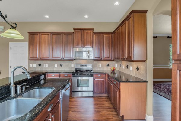 13814-bluebird-park-road-windermere-fl-34786-43-scaled-600x400 (1)