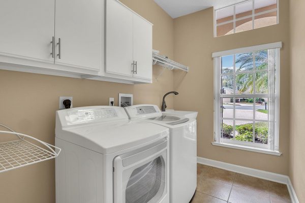 14066-zephermoor-lane-winter-garden-fl-34787-25-scaled-600x400