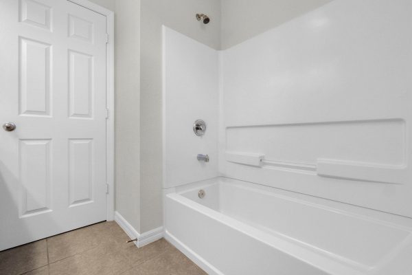 8073-bowery-drive-winter-garden-fl-34787-14-scaled-600x400