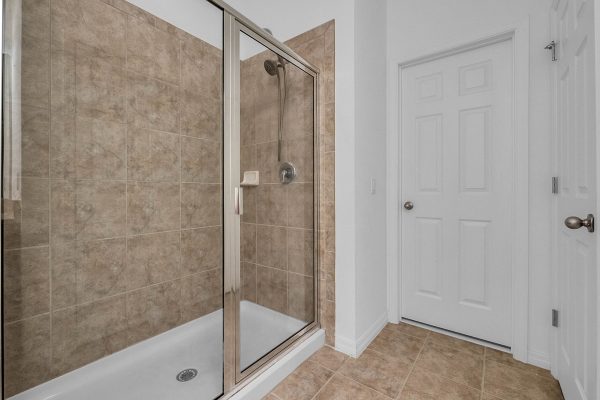9331-mira-valle-lane-winter-garden-fl-34787-08-scaled-600x400