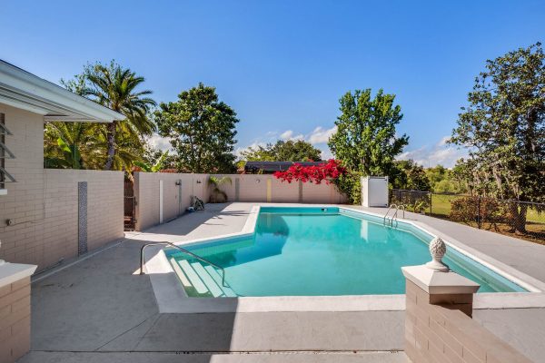 841-marshall-lake-road-apopka-fl-32703-05-scaled-600x400