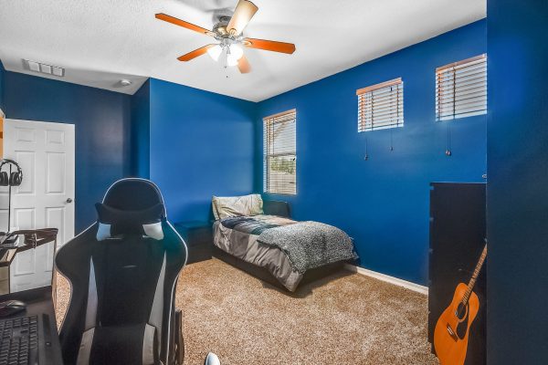 11717-sheltering-pine-drive-orlando-fl-32836-09-scaled-600x400
