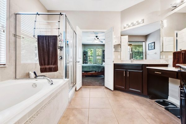 11717-sheltering-pine-drive-orlando-fl-32836-44-scaled-600x400