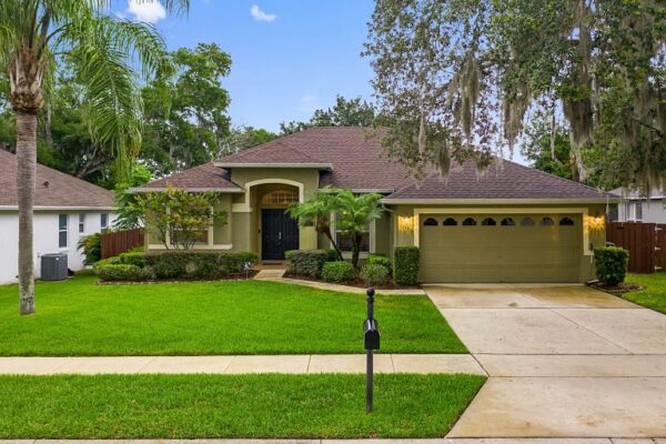 2535-grand-poplar-street-ocoee-fl-34761-01-768x512 2535-grand-poplar-street-ocoee-fl-34761-01-768x512