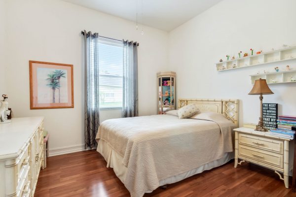 2647-palastro-way-ocoee-fl-34761-17-scaled-600x400