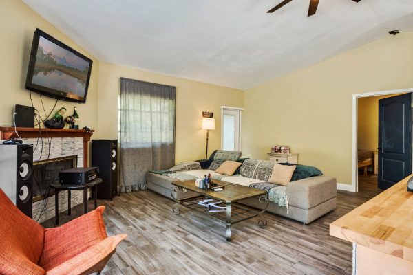 7123-foster-lane-orlando-fl-32818-33-scaled-600x400