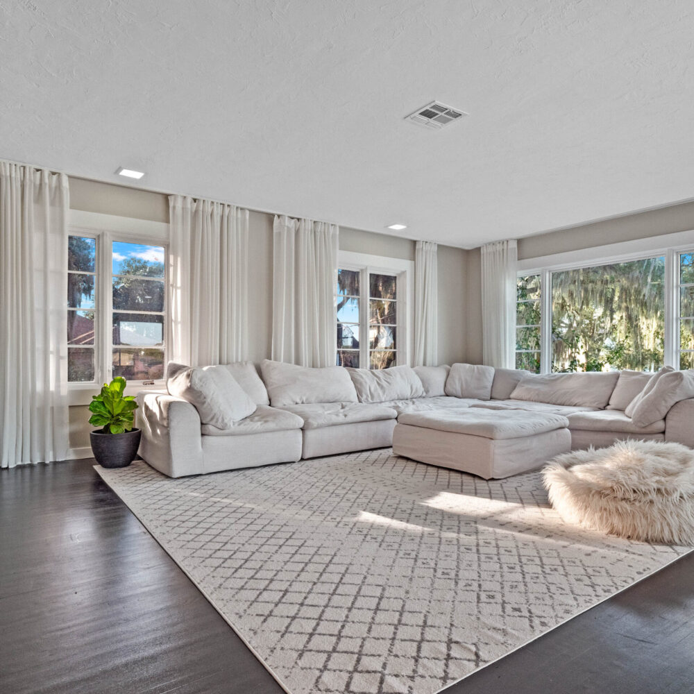 31 Pine Street, Windermere, FL 34786