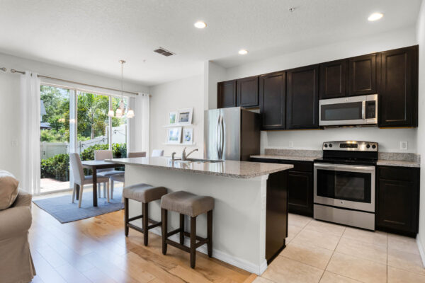 818 Walkers Grove Lane, Winter Garden, FL 34787